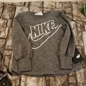 BNWT Sz 2t Grey Nike long sleeve